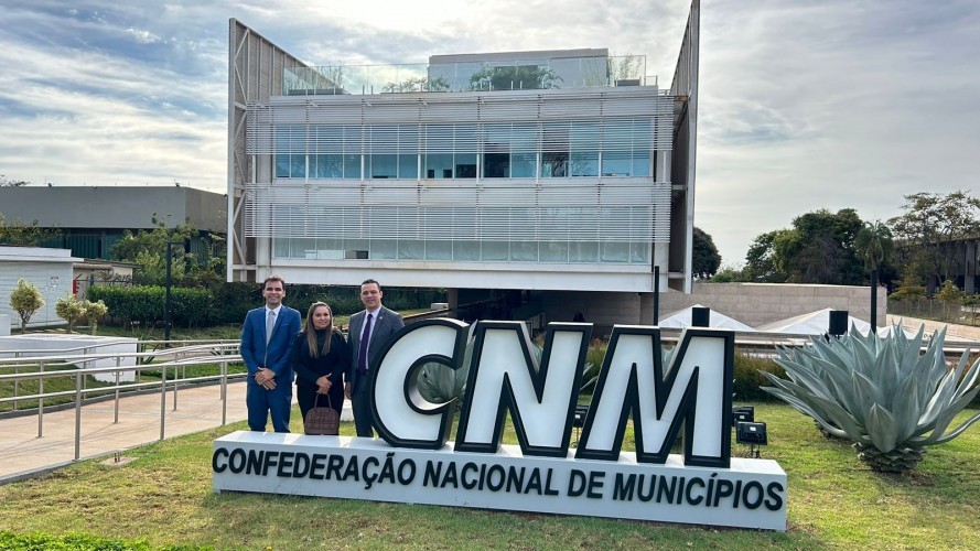 Prefeito Didiu vai a Brasilia para a Mobilização Municipalista promovida pela CNM